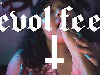 Bbw Foot And Face Sitting