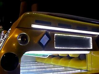 Thailand's cute coyote girl gets sexy in the car