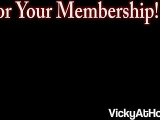 Big Ass Blonde Vicky Vette Shoves Crystal Dildo Into Butt