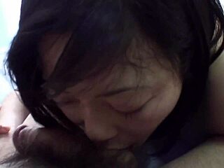 Fucking Curvy Asian Mom