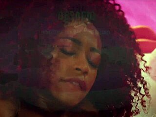 Morena gostosa se masturbando at� gozar