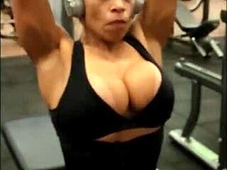 Linda Garota Enjoys Hard Fucking In Mature Milf Seduction