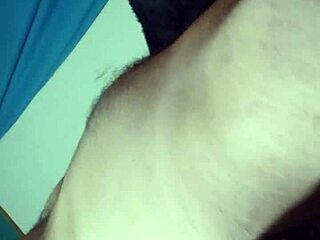 Mature woman's rich ass is amazing! 🍑