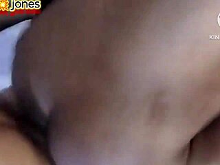 angolana xandelle famosa GANG DAS CASA DE SWING dando seu belo cuzinho para o safado do bolt jones