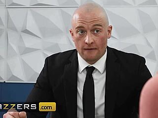 Kendra And Kayley Fight Over Zac's Cock!