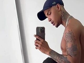 Maloca Sendo Fudido Por Amante Enquanto O Marido Assistia