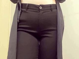 hijab secretary sends sexy video to boss