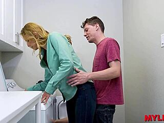 mylfex - mommys gave their ass on laundry room 😈