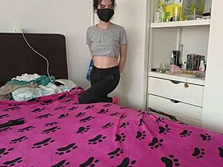 Sexy Laura Seduces Mothers Husband For New Cell Phone