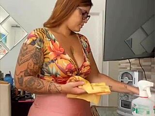 cleaning house with pussy splitting wide open