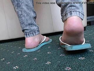 BBW FEET IN FLIP FLOPS