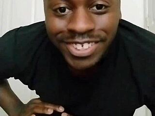 Stretch That Ass For Workout And Jerk Off With Me Now! 💪🍑