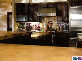 im in the living room fapping hard when my ebony roomie walks in 😈 wanna join? 👅💦