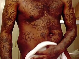 oh man youngstarbrazy gets me so hyped warming up her tight body for that new stuff!!