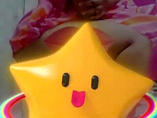 Indian Aunty's Hot Dance Teases Massive Boobs!