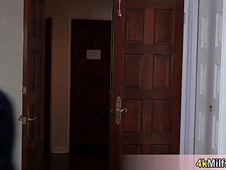 stepmom cherie deville twerk that milf ass on my huge cock?