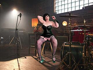 Rockin Granny Carmen Licks Cock Then Takes Doggy Cum Loads