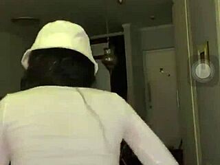 hey check lucia de fatima rebolando that angolana ass