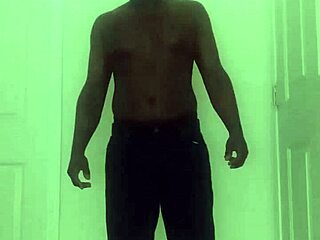 Continuing Her Free Singing and Dancing Performance 2