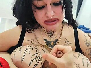 Curvy Goth Deedee Love Workouts Lead to Juicy Blowjob