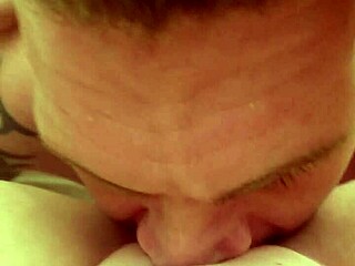 Amateur Whore Laps Up Dripping Pussy Juice In Frenzied Tongue Feast Devouring Every Fold!