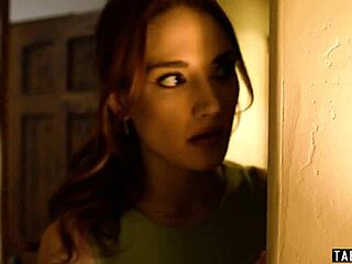 im siri dahl red lesbo milf eatin my bbw ebony roomies soakin wet pussy yumm!!