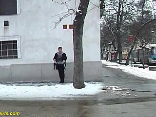 omg this redhead bbw milf just pees everywhere in public 😱🔥