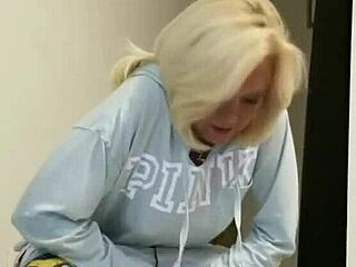 Pretty Shaved Housewife Pussy Flashes Heels Exhibitionist Pee Close-Up POV