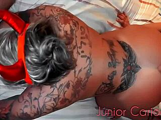 hot blonde shakes that big ass at the party 🔥🍑