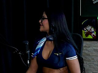 quer gravar com andressa urach? ela ama exibicionismo, musa do vasco em lingerie vermelha sheer! 🔥👀