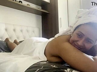 Enjoy this delicious massage session for total relaxation