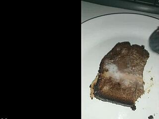 i shoot thick cum all over yummy bolo cake mmm