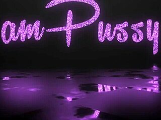 amateur babe shoves lollipop deep in shaved pussy 😋🍭