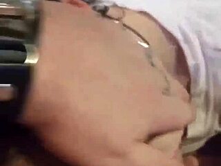 Kandy Kane deepthroats fat cock wildly 😩💦