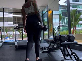 Smell my dirty hairy bush and sweaty ass after yoga gym training baby 🏋️‍♀️😈👃