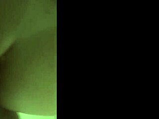 Athletic fitness babe shows off her action-packed amateur moves!