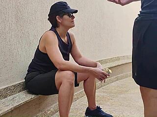 Comi garota sapatão amiga da irmã com creampie rimjob spanking