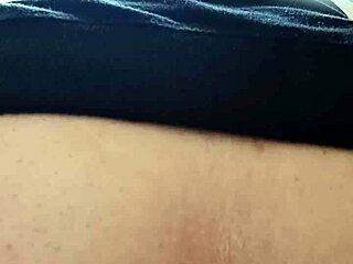 latina cuñada's open ass peed spied secretly?