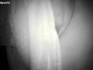 Hey, at the glory hole I gave my wet pussy to that hot guy, begged him to join and pound me in the booth! 😈🍑🔥