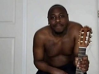 keep grooving with that singing and dancing free vibe 🎤🕺💃✨