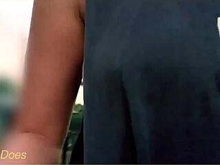 WIFEY FLASHES HUGE TITS ON THE BUSY STREET FOR EVERYONE!