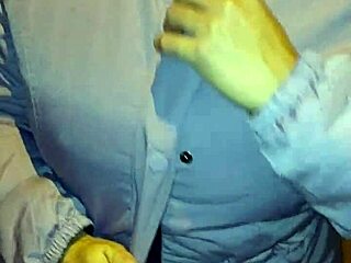 Curvy Milf Flashes Red Thong on Street Before Rough Outdoor Pounding