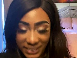 lexo butterflys suckin that cock rite off da wall