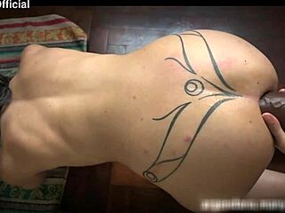 Slut stretches ass with huge dildo before intense anal fisting in heels