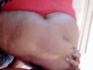 sundaydogood614 shaves smooth pussy and cock in latest update