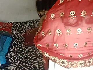 Desi House Threesome: Housewife Takes Big Black Cock Hardcore