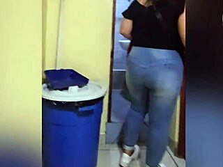 i can't resist this single mom's huge ass after street pickup for cash sex