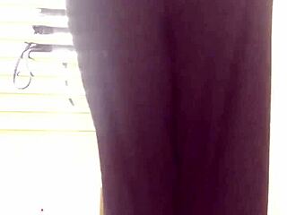 omg this cute yoga slut teen rips massive farts in tight pants 😂💨🧘‍♀️