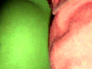 Explode with raw lesbian masturbation frenzy now!!