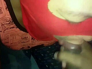 this gorgeous latina milf ass looks so yummy 🍑💦 homemade blowjob babe